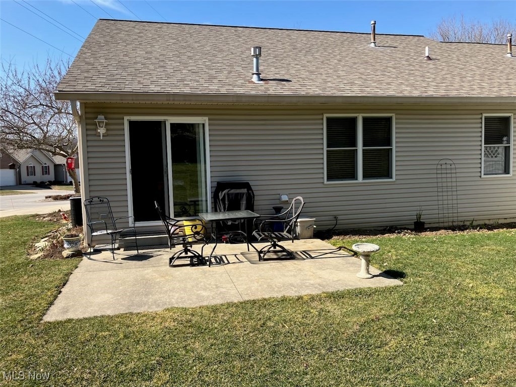 1477 Waters Edge Drive, Akron, Ohio image 3