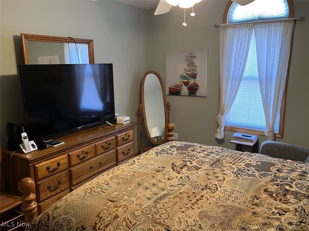 1477 Waters Edge Drive, Akron, Ohio image 17