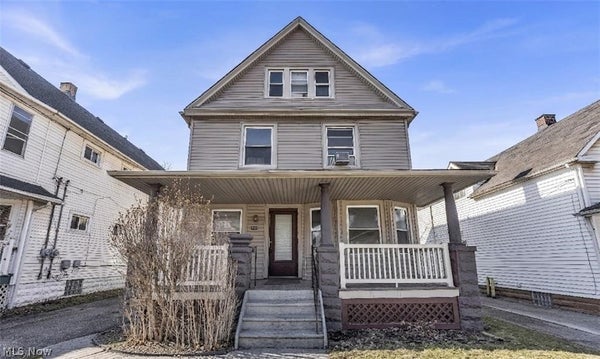 3998 E 54TH ST, NEWBURGH HEIGHTS, OH 44105 - Image dd71b30aa3aea0c73e8a8395eaa8f6c3/3898649051