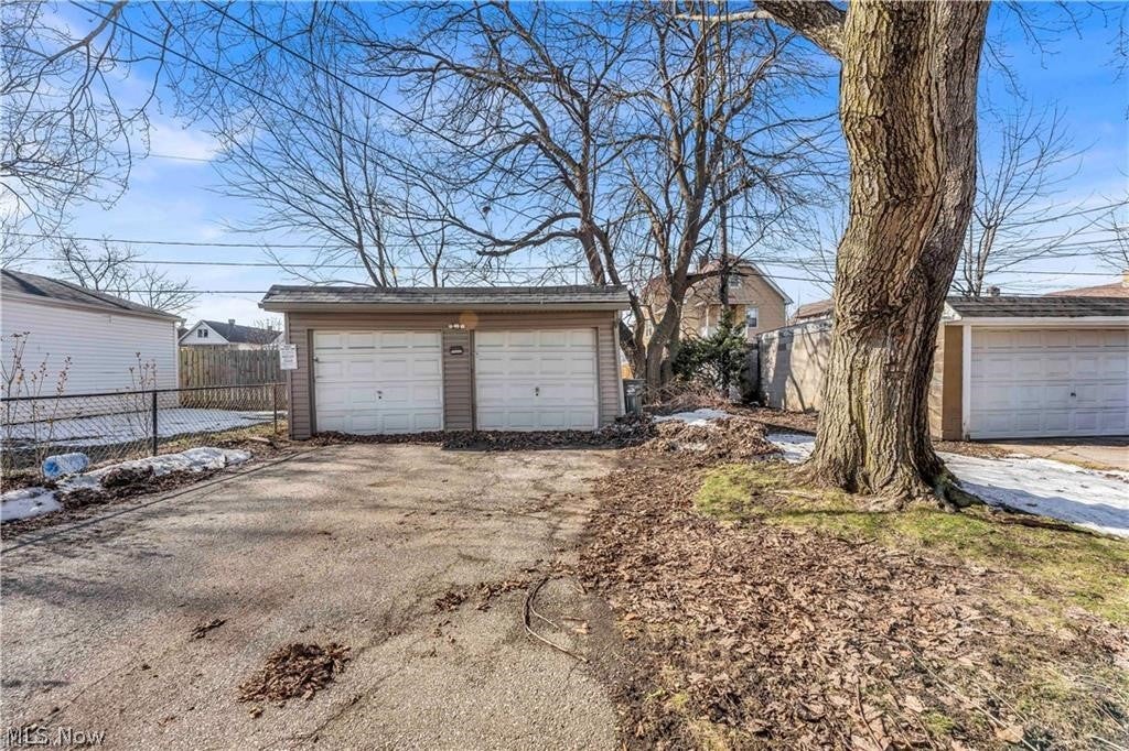3998 E 54th Street