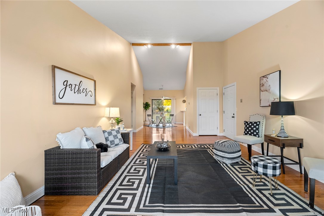 Enclave/Rosemont Rdg Condo Own - Residential