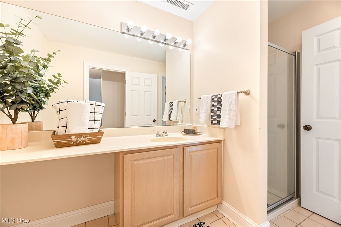 Enclave/Rosemont Rdg Condo Own - Residential