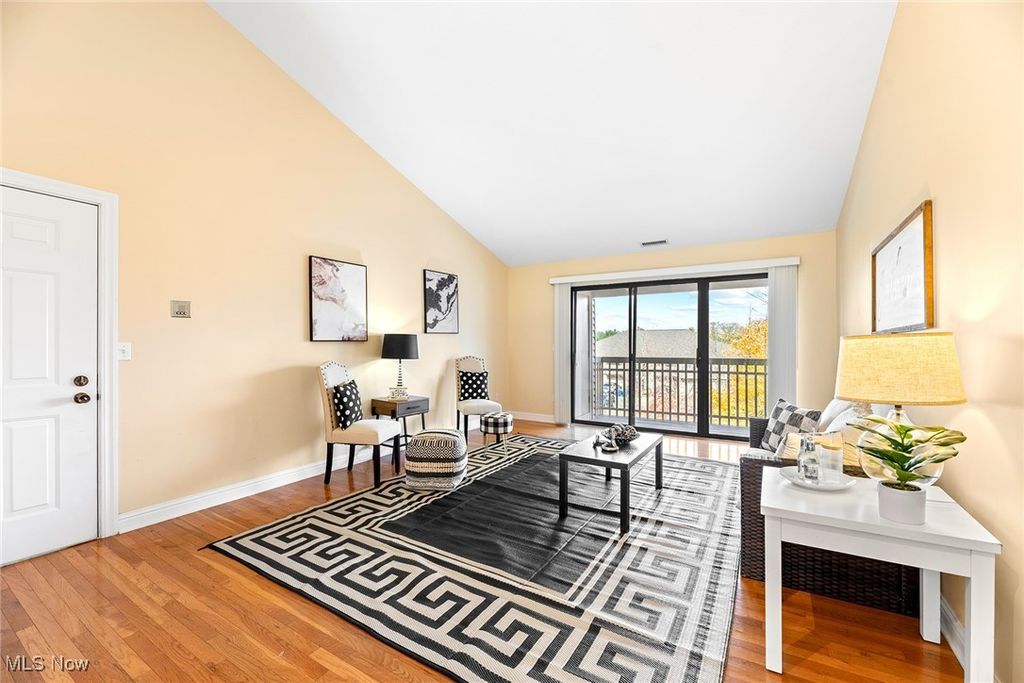 Photo of 3800 Rosemont Boulevard #113D, Akron, OH 44333 (MLS # 5169237)