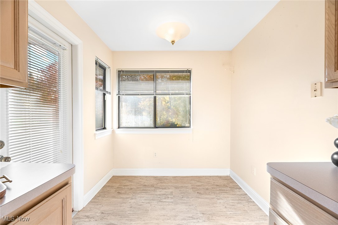 Enclave/Rosemont Rdg Condo Own - Residential