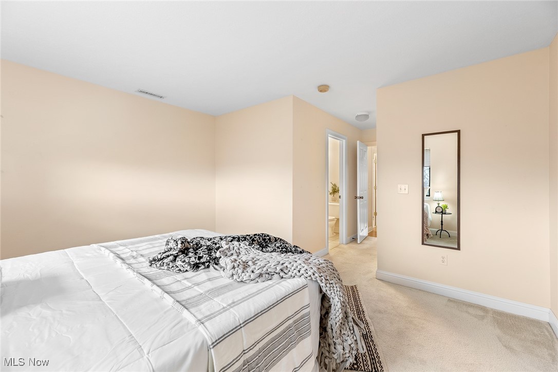 Enclave/Rosemont Rdg Condo Own - Residential