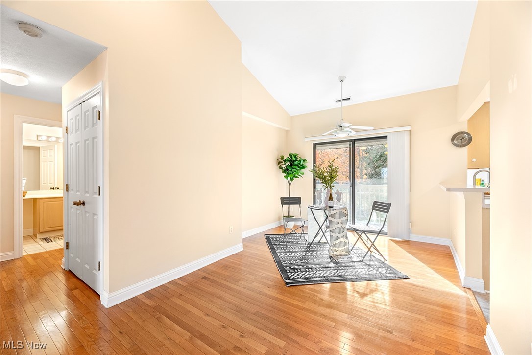 Enclave/Rosemont Rdg Condo Own - Residential