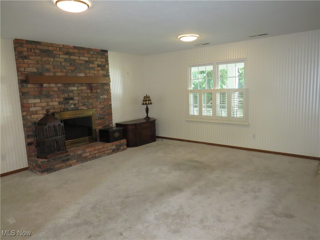 Mentor, Ohio 44060, United States, 4 Bedrooms Bedrooms, ,2 BathroomsBathrooms,Residential,Active,214340