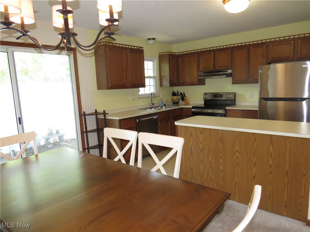 Mentor, Ohio 44060, United States, 4 Bedrooms Bedrooms, ,2 BathroomsBathrooms,Residential,Active,214340