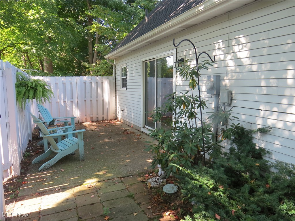 Mentor, Ohio 44060, United States, 4 Bedrooms Bedrooms, ,2 BathroomsBathrooms,Residential,Active,214340