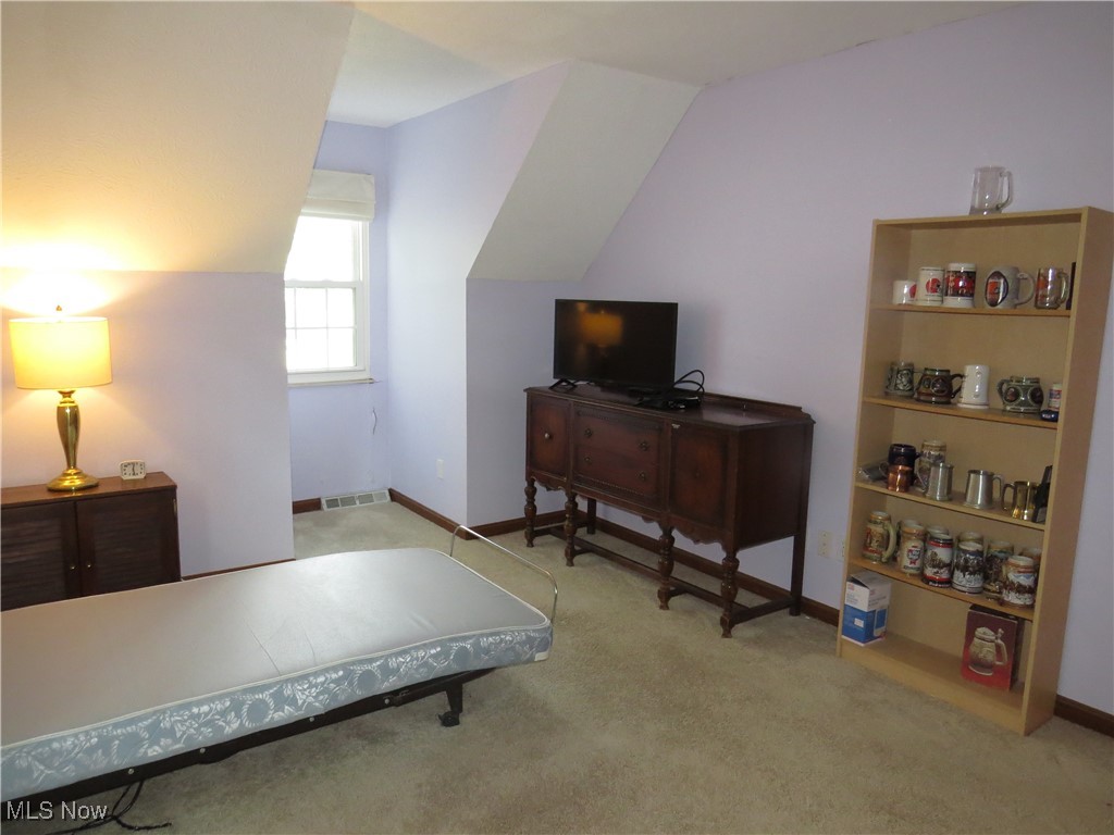 Mentor, Ohio 44060, United States, 4 Bedrooms Bedrooms, ,2 BathroomsBathrooms,Residential,Active,214340