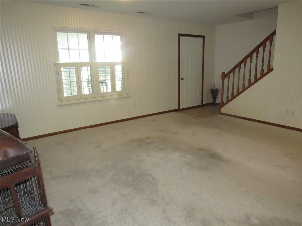 Mentor, Ohio 44060, United States, 4 Bedrooms Bedrooms, ,2 BathroomsBathrooms,Residential,Active,214340