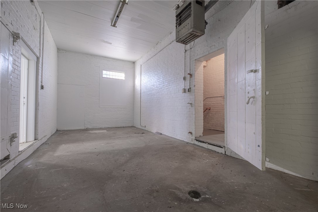 Kindsvater - Commercial Lease