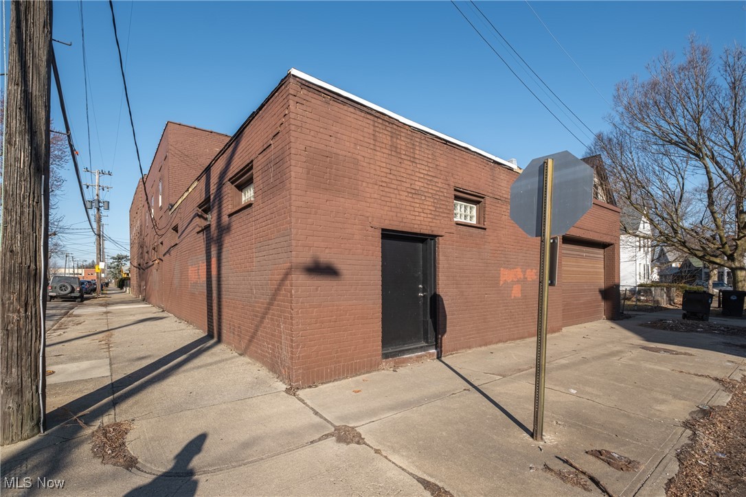 Kindsvater - Commercial Lease