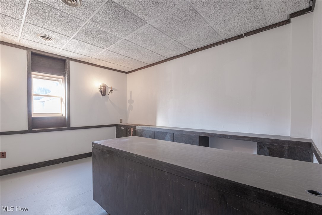 Kindsvater - Commercial Lease