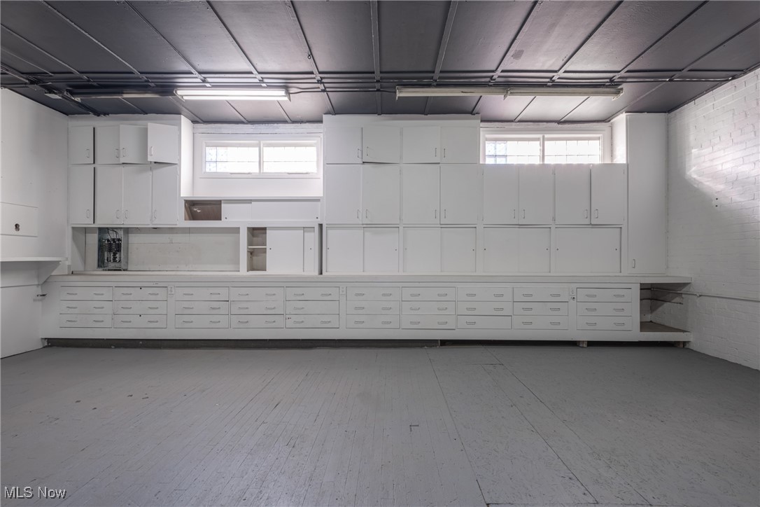 Kindsvater - Commercial Lease