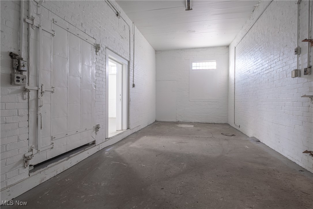 Kindsvater - Commercial Lease