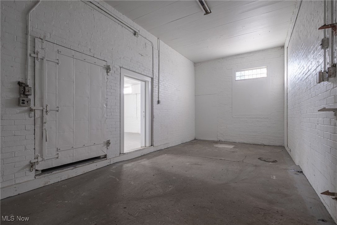 Kindsvater - Commercial Lease