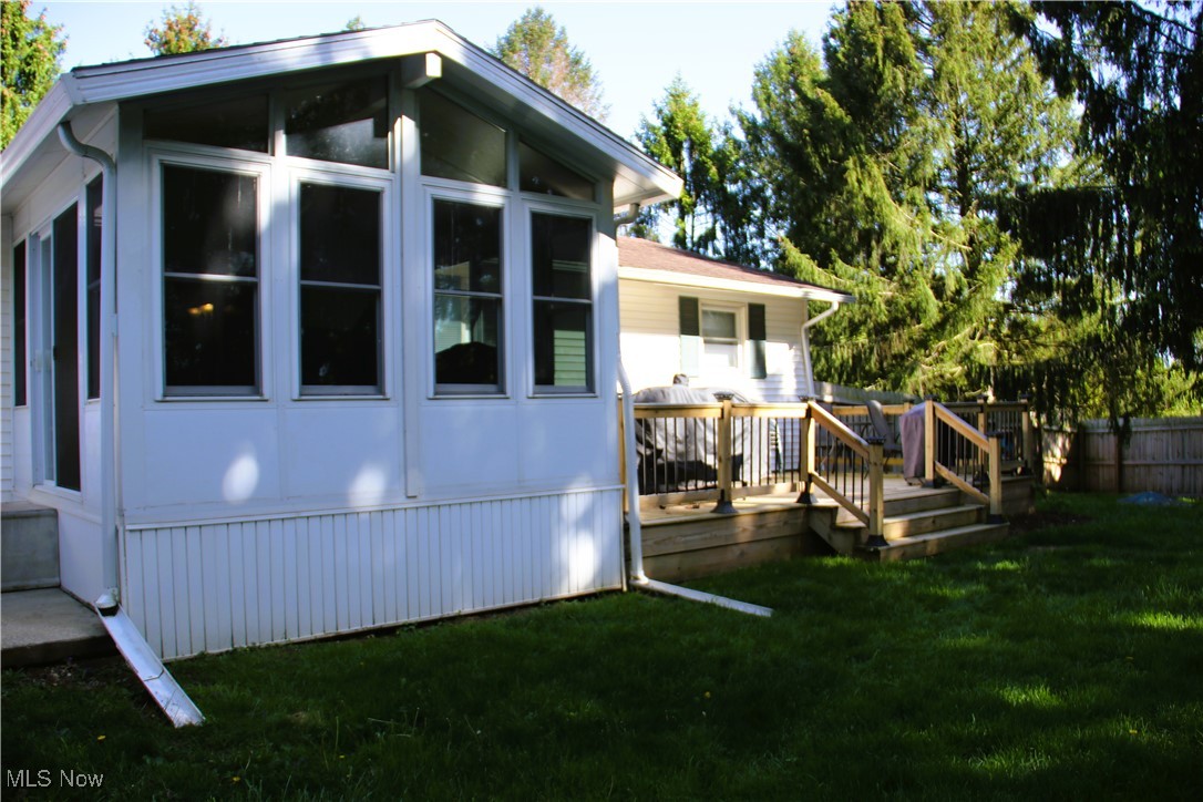 6929 Pinetree Avenue, Canton, Ohio image 28