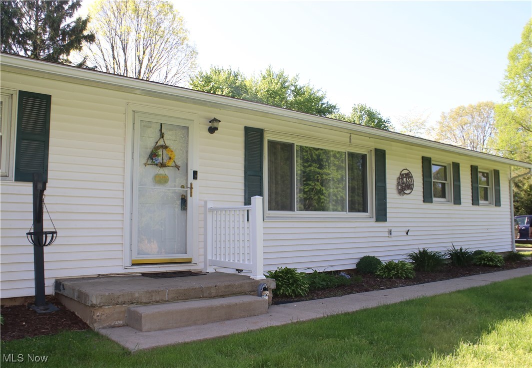 6929 Pinetree Avenue, Canton, Ohio image 32
