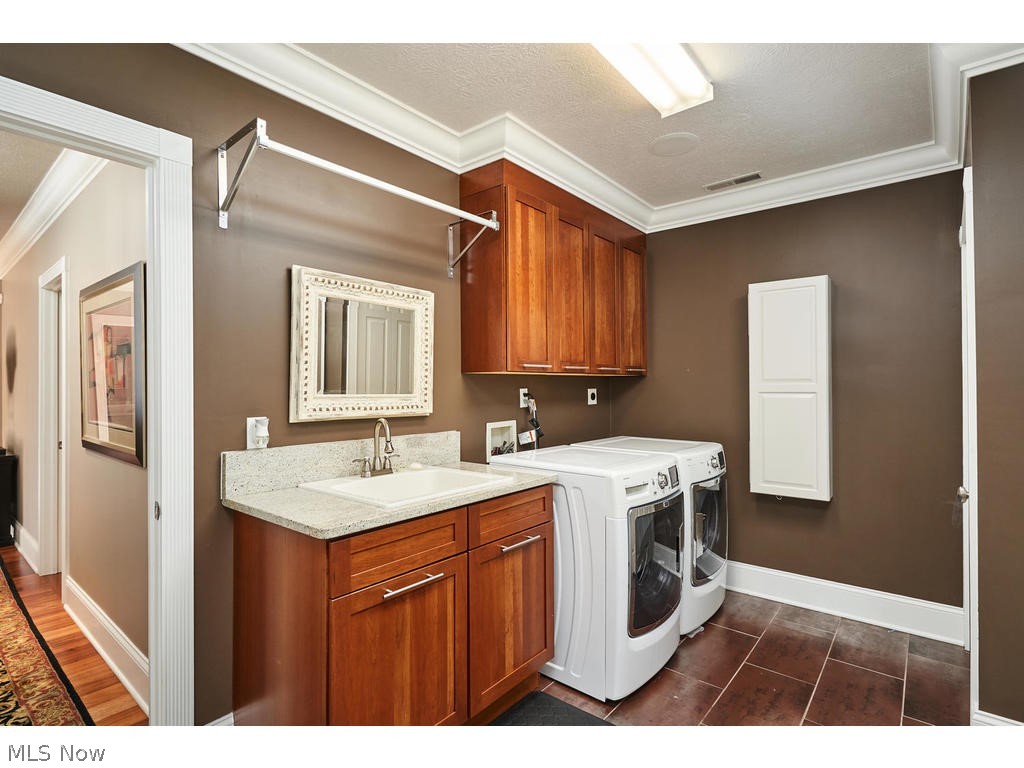 Portage Close Condominiums - Residential