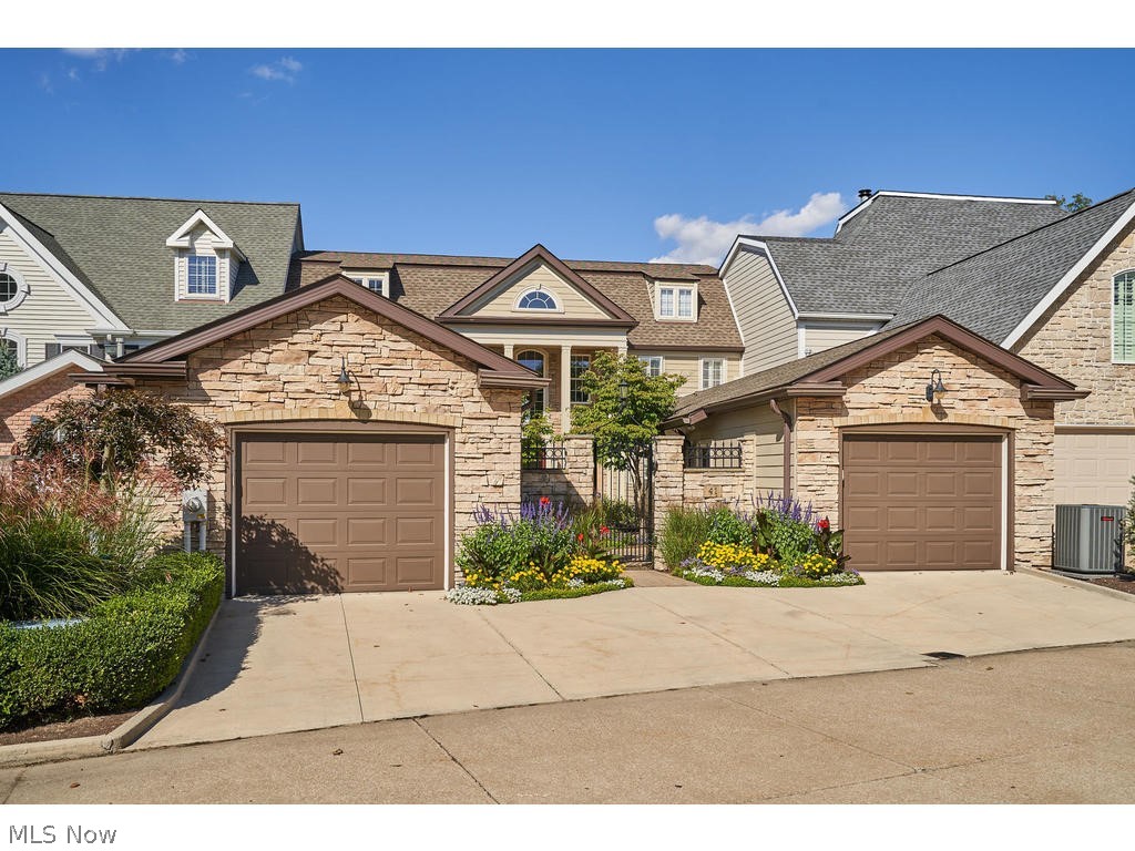 Portage Close Condominiums - Residential