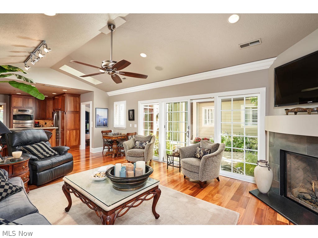 Portage Close Condominiums - Residential