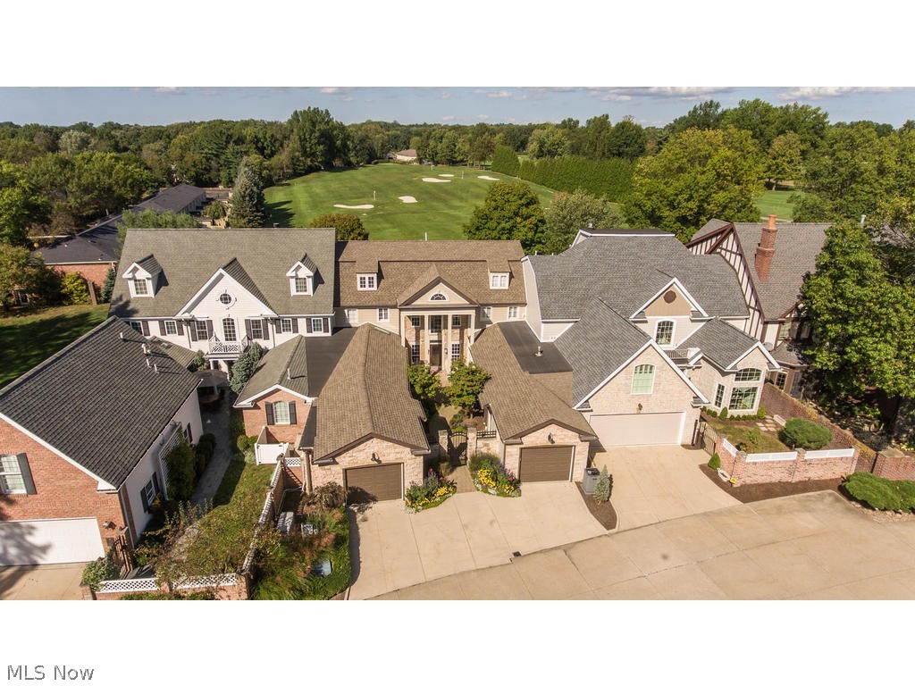 Portage Close Condominiums - Residential