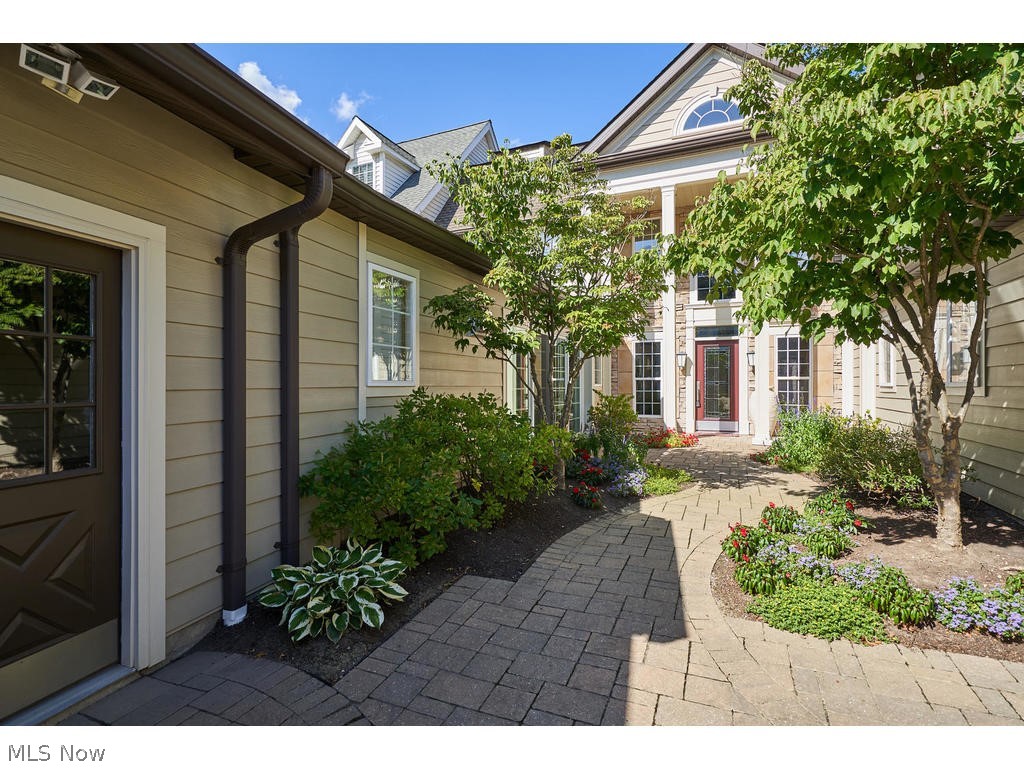 Portage Close Condominiums - Residential