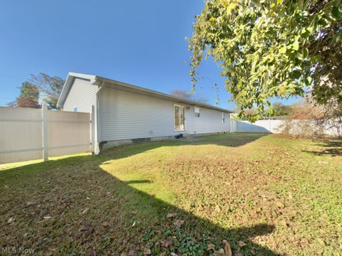 Tiny photo for 102 4th Street, Belpre, OH 45714 (MLS # 5254889)