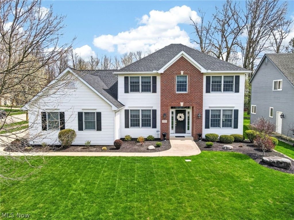 Photo of 5503 Pheasants Walk Drive, North Olmsted, OH 44070 (MLS # 5203753)