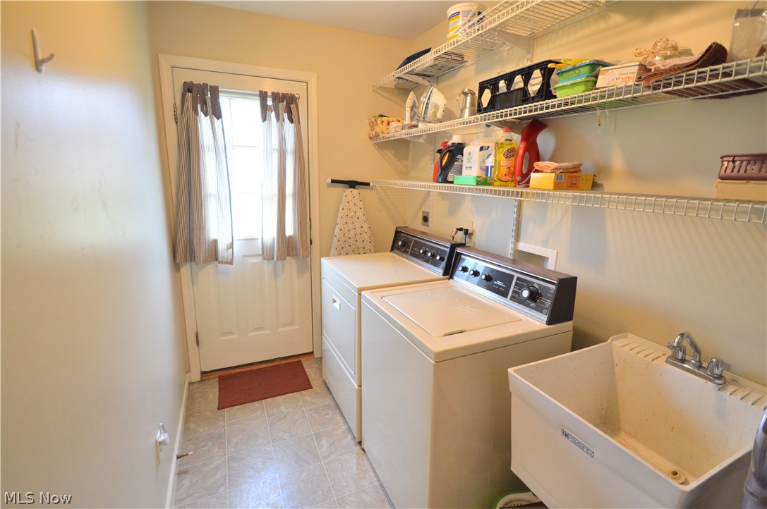 Villas/Falconcrest Condo - Residential