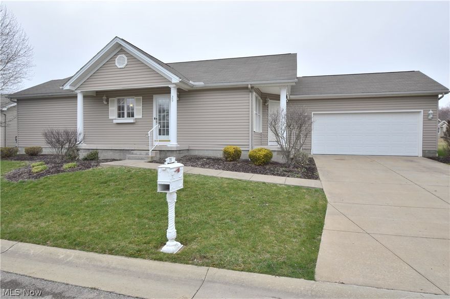 Amazingly decorated and maintained 2 bedroom, 2 bath single villa boasting over 1500 square feet of living space.  The desirable open floor plan lends itself to the entertainer in you.  Vaulted great room with gas fireplace, lovely galley kitchen fully equipped with appliances, formal dining room with trey ceiling and first floor laundry complete main floor.  Lower level plays host to a finished family room, and an abundance of storage.