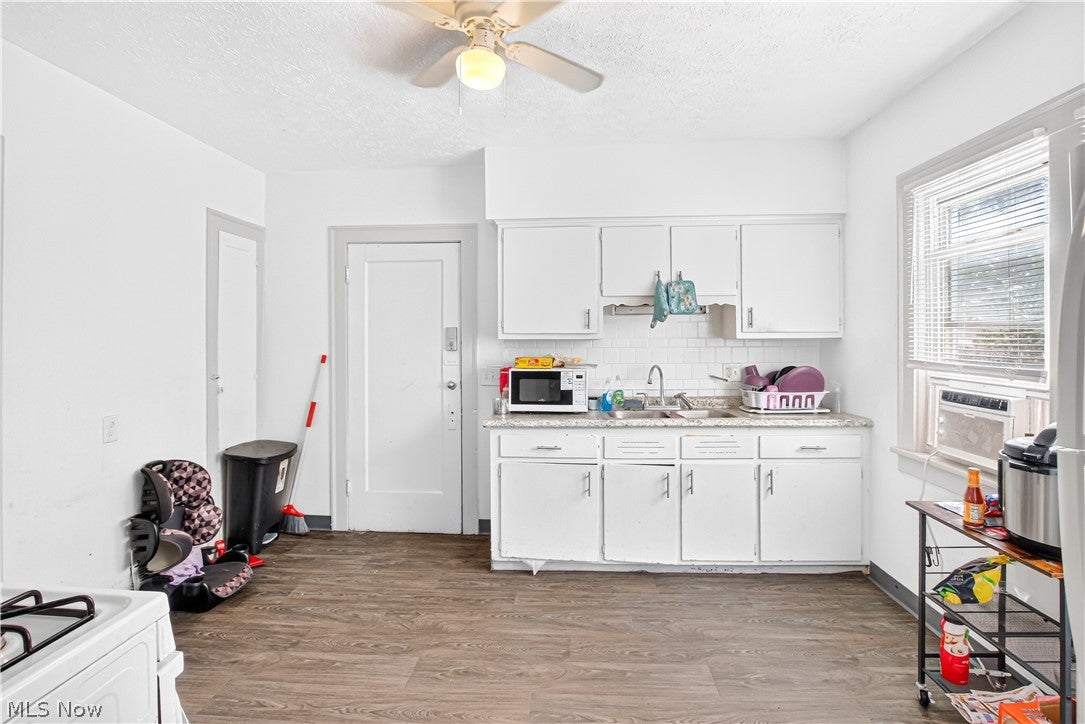 4067 E 143rd Street