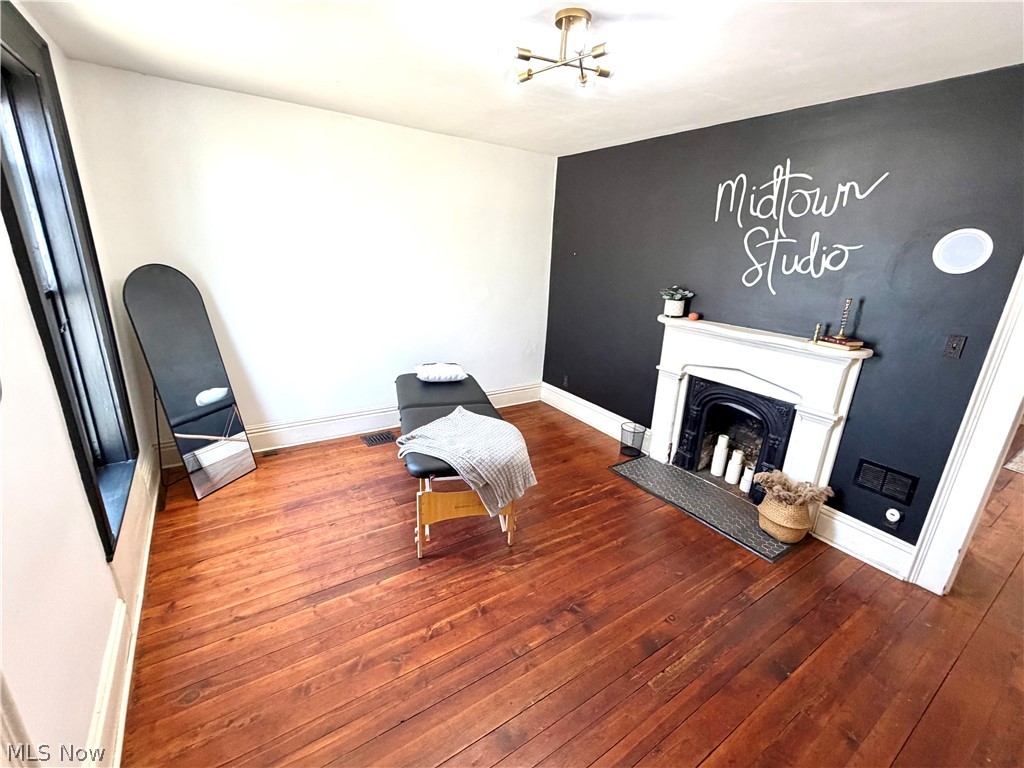 Town/Putnam - Commercial Sale