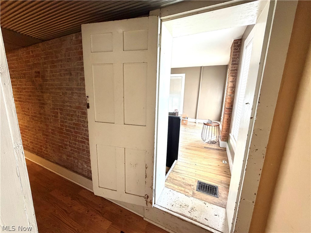 Town/Putnam - Commercial Sale