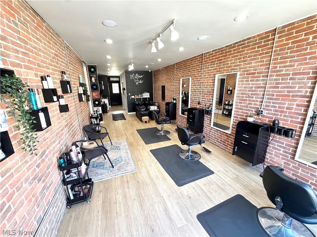 Town/Putnam - Commercial Sale