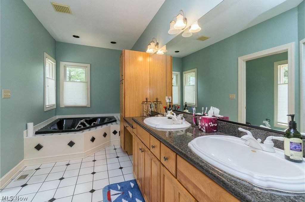 Fox Meadow - Residential