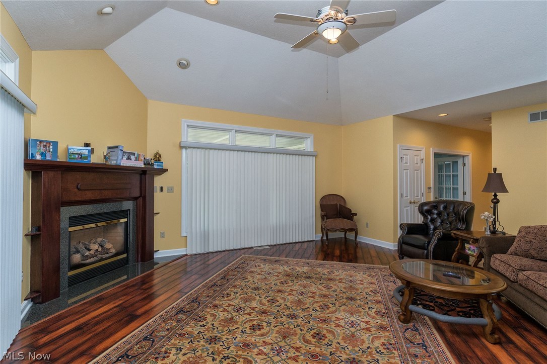 Fox Meadow - Residential