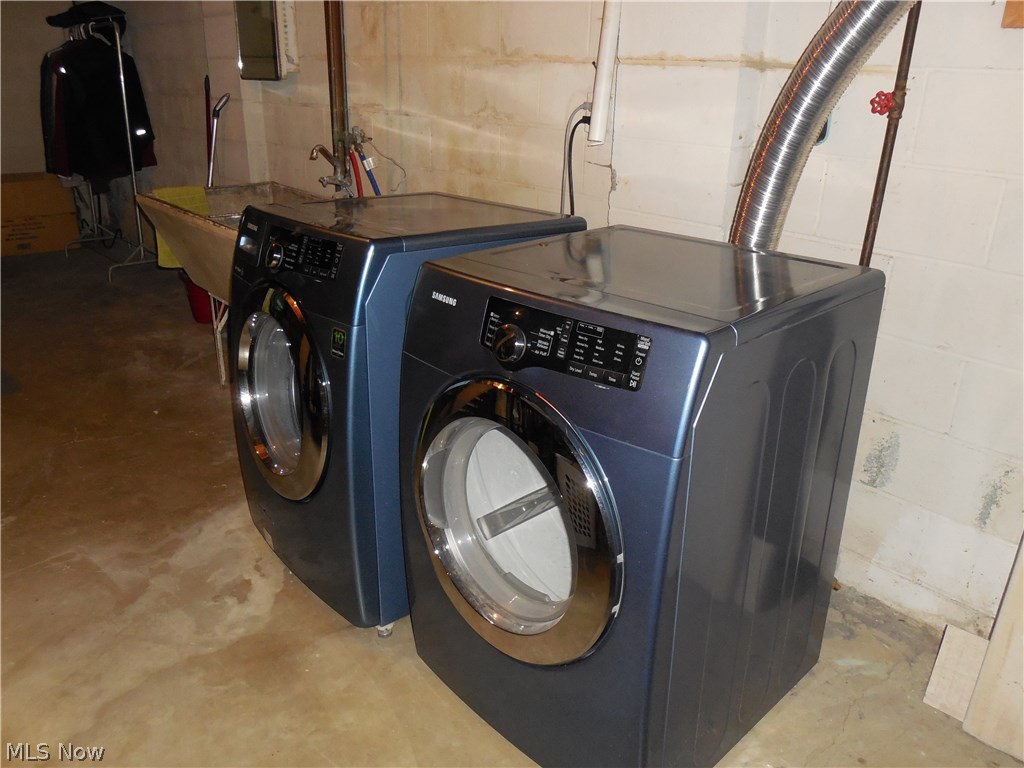 Applewood Acres - Residential