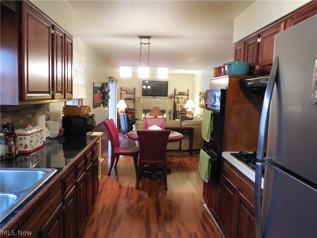 Applewood Acres - Residential