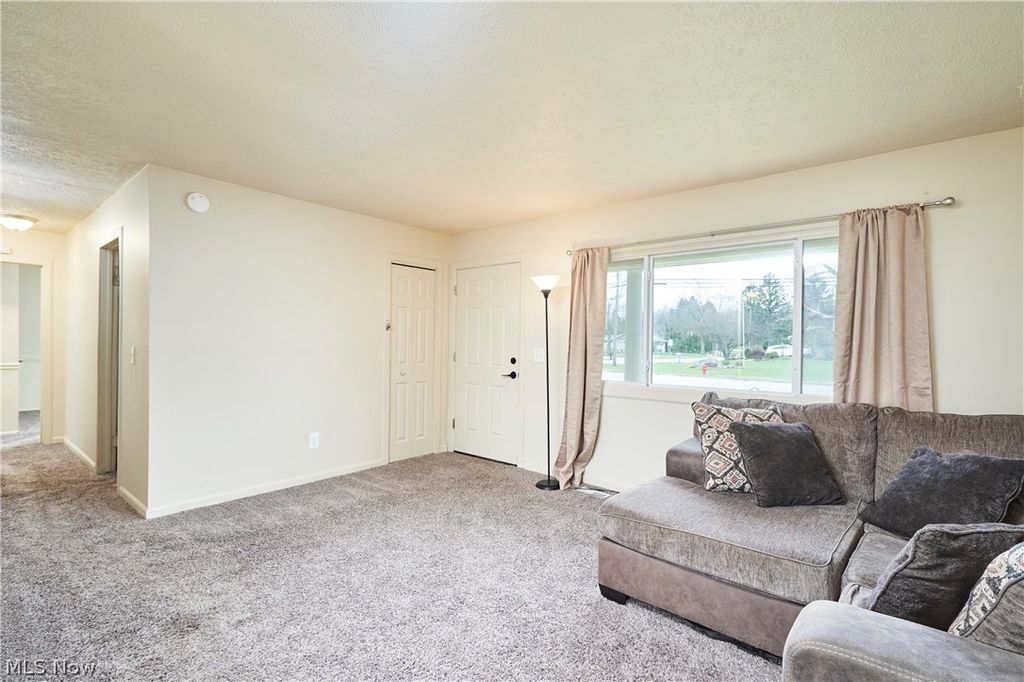 Photo of 332 N River Road, Munroe Falls, OH 44262 (MLS # 5197190)