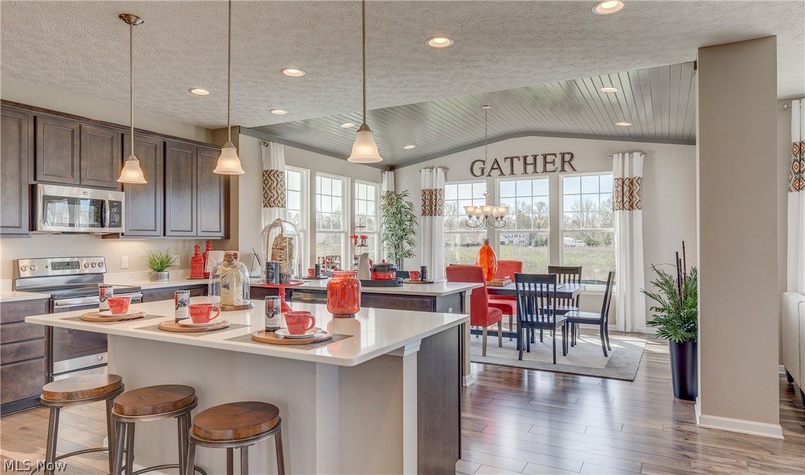 Meadow Lakes - Residential