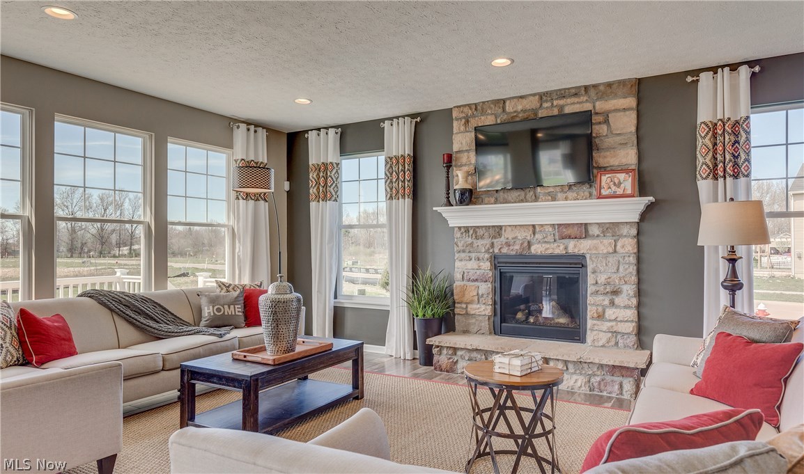 Meadow Lakes - Residential