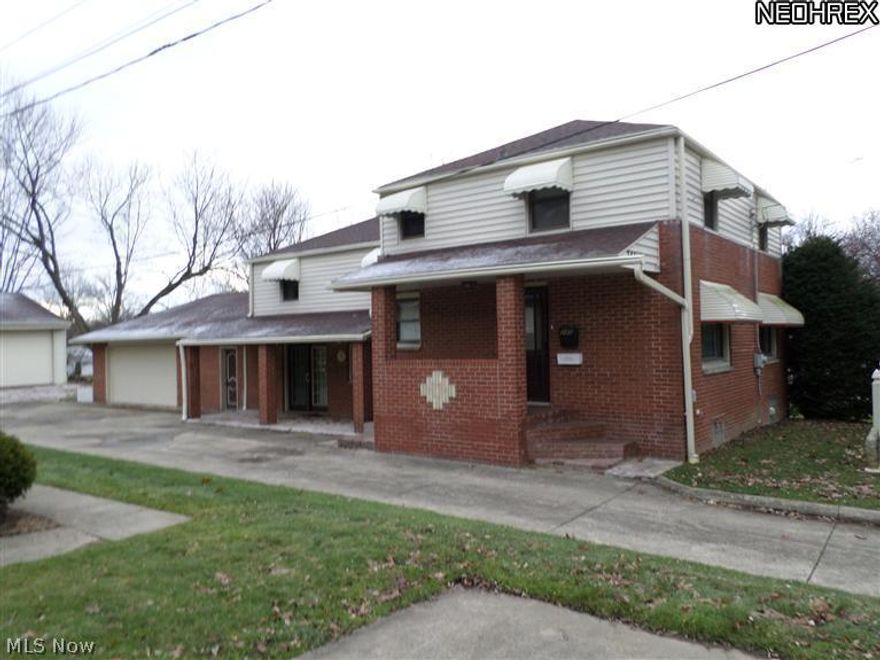 Looking for a big house, this home has Nice living room, Oak kitchen updated, 4 possible 5 br. office. 3 full baths, family room with gas fireplace, basement,  large attached 2 plus car garage with workshop. Plus a 40x40 Outbuilding to store your RV or boat. lots of storage. All this in great location to highway or downtown.