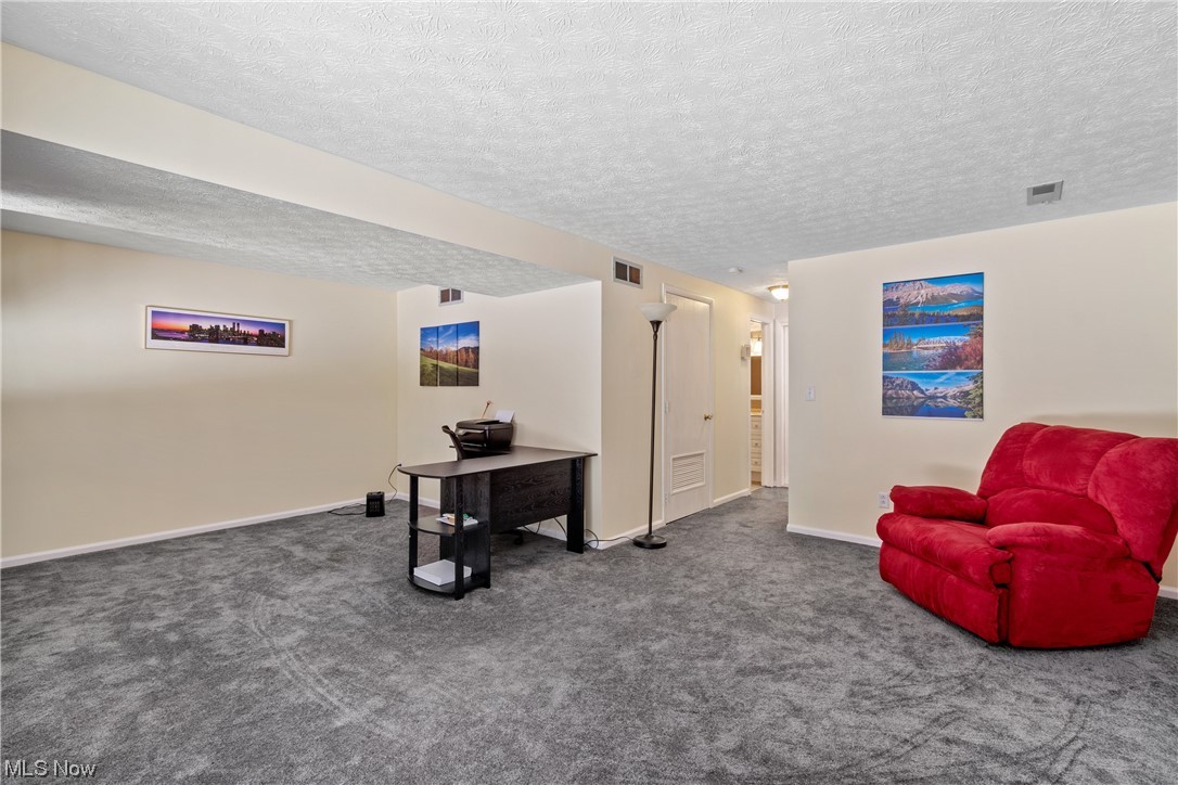 Highland Meadows Condo - Residential