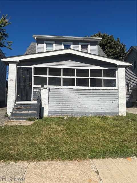 Homes For Sale - 13811 Horner Avenue<br/> Cuyahoga County, Cleveland, OH 44120