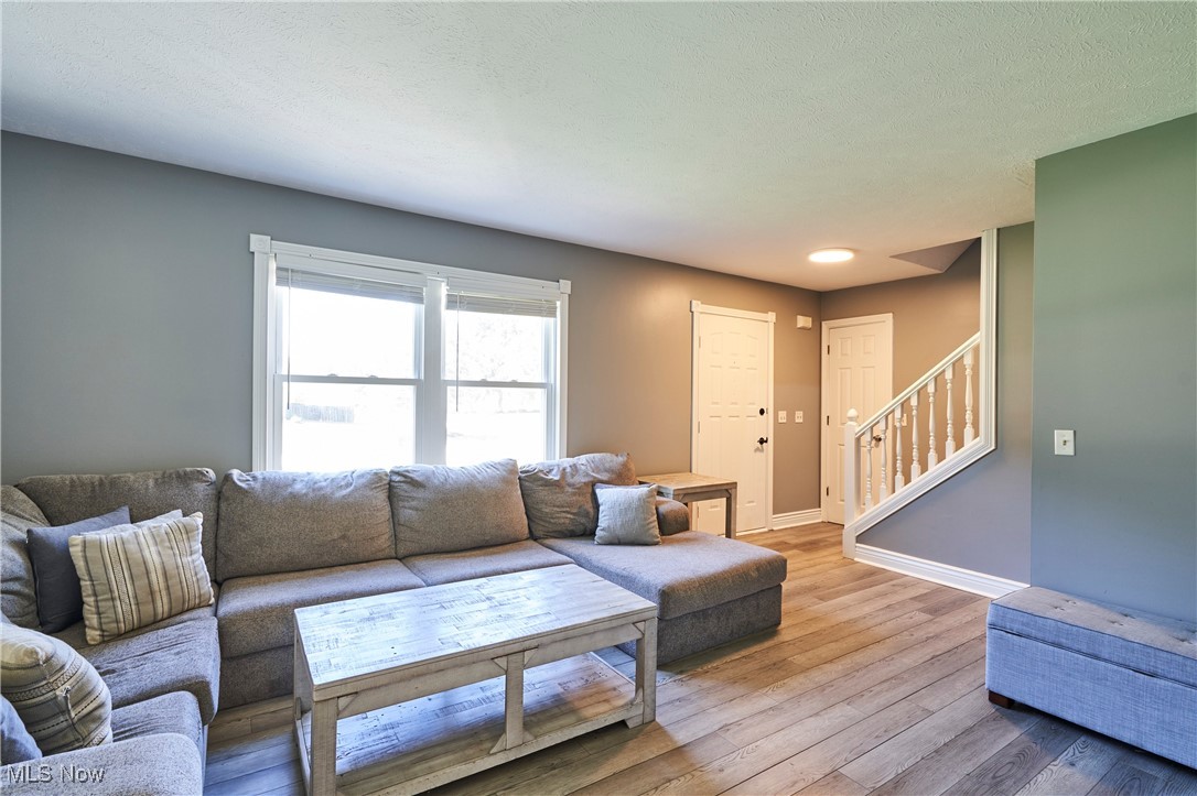 Painesville Twp, Ohio 44077, United States, 3 Bedrooms Bedrooms, ,2 BathroomsBathrooms,Residential,Active,221149