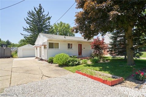 Homes For Rent - 2620 Mogadore Road<br/> Akron, OH 44312