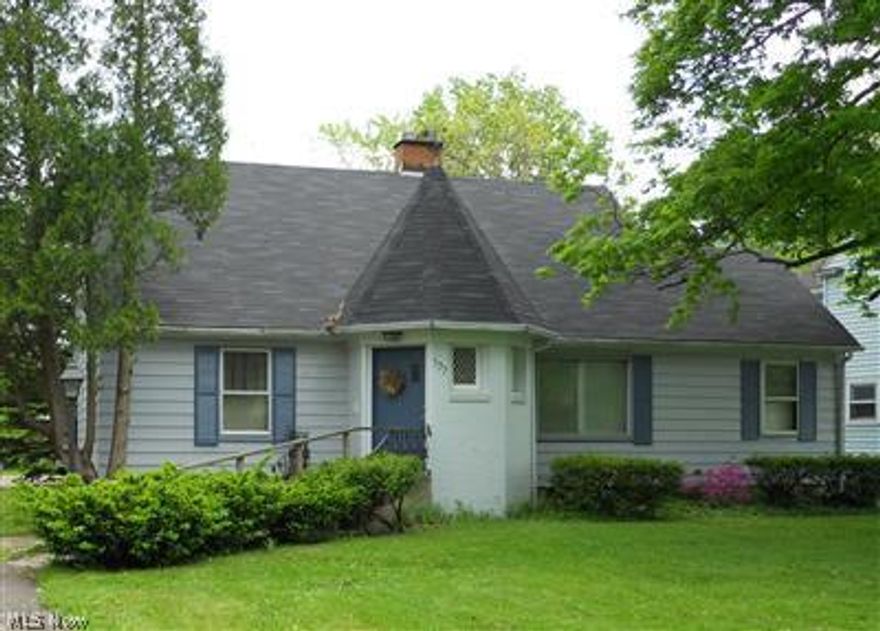 Move right in this lovely Cape Cod w/many updates. First floor has kitchen, large living room, office/den w/beautiful hardwood floors, 2 bedrooms & bath. Second floor has 2 bedrooms & bath. Full basement, 2 car garage, chain link fence from garage to home. Deep lot 210'. A lot of updates, new carpet in upstairs bedroom, painted inside & out, roof, newer electric fixtures, ceiling fans, newer electric panel, new furnace (2/21/13), complete drive replacement. Great location, selling below market value.