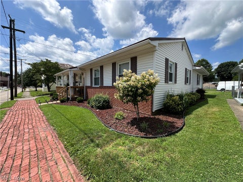 Tiny photo for 609 Lewis Street, Caldwell, OH 43724 (MLS # 5225830)